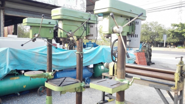 สว่านแท่นใต้หวัน เข้าใหม่ 3 ตัว รุ่นตัวสูง 170 cm ใช้ไฟบ้าน 2 สาย 220V