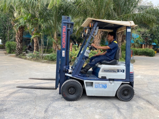 (โคตรสวย)ขายFORKLIFT KOMATSU FG10-15(1.ตัน) สวยเดิมจากญี่ปุ่น ยังไม่เคยใช้ในไทย 99,000เท่านั้น!! (โคตรสวย)ขายFORKLIFT KOMATSU FG10-15(1.ตัน) สวยเดิมจากญี่ปุ่น ยังไม่เคยใช้ในไทย 99,000เท่านั้น!!