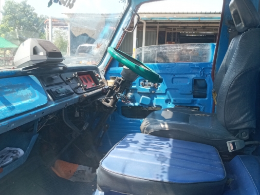 ขายครับ//รถบรรทุก 6 ล้อดั้ม ISUZU ELF 85 HP รถพร้อมใช้งาน ราคาประหยัด