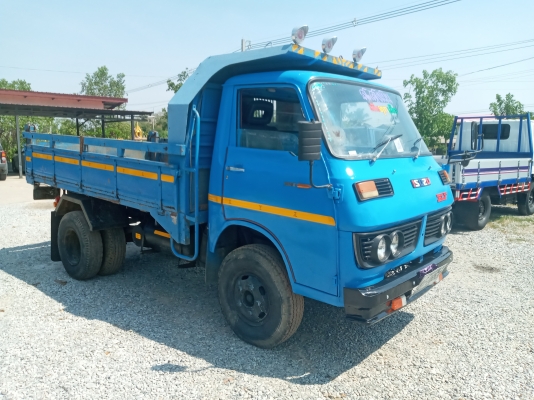 ขายครับ//รถบรรทุก 6 ล้อดั้ม ISUZU ELF 85 HP รถพร้อมใช้งาน ราคาประหยัด