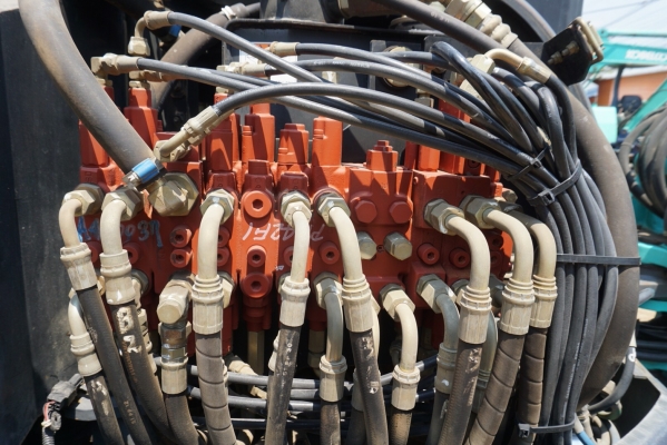 ขายรถแบคโฮ KOBELCO SK40SR-3 ตู้เก๋ง รุ่นใหม่ไว รถสวยพร้อมใช้งาน 081-8581834 แบงค์