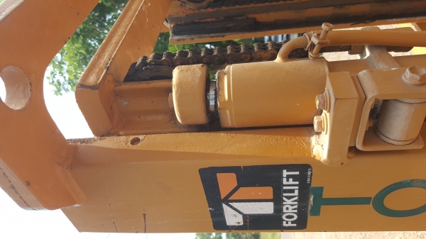 ขาย รถฟอร์คลิฟต์ ขนาด 1 ตัน TOYOTA 4FG10 เครื่องยนต์เบนซิน เสาสูง 3 เมตร รถจอดไว้นาน ขายตามสภาพครับ ขาย รถฟอร์คลิฟต์ ขนาด 1 ตัน TOYOTA 4FG10 เครื่องยนต์เบนซิน เสาสูง 3 เมตร รถจอดไว้นาน ขายตามสภาพครับ