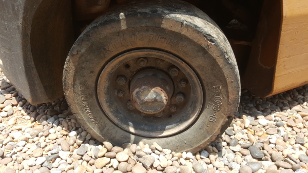 ขาย รถฟอร์คลิฟต์ ขนาด 1 ตัน TOYOTA 4FG10 เครื่องยนต์เบนซิน เสาสูง 3 เมตร รถจอดไว้นาน ขายตามสภาพครับ ขาย รถฟอร์คลิฟต์ ขนาด 1 ตัน TOYOTA 4FG10 เครื่องยนต์เบนซิน เสาสูง 3 เมตร รถจอดไว้นาน ขายตามสภาพครับ