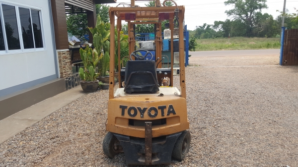 ขาย รถฟอร์คลิฟต์ ขนาด 1 ตัน TOYOTA 4FG10 เครื่องยนต์เบนซิน เสาสูง 3 เมตร รถจอดไว้นาน ขายตามสภาพครับ ขาย รถฟอร์คลิฟต์ ขนาด 1 ตัน TOYOTA 4FG10 เครื่องยนต์เบนซิน เสาสูง 3 เมตร รถจอดไว้นาน ขายตามสภาพครับ