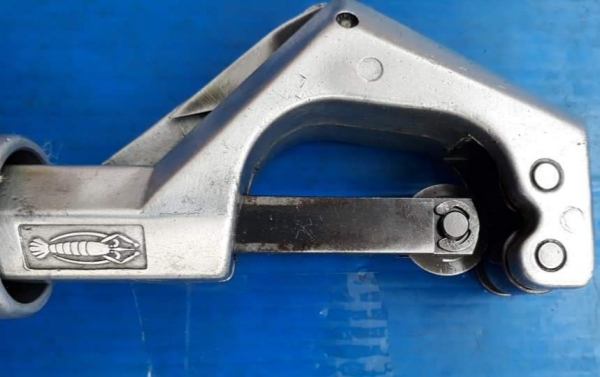 ขายคัดเตอร์ตัดท่อตรากุ้ง3-32MM.MADE IN JAPAN..มือสองสภาพสวย ขายคัดเตอร์ตัดท่อตรากุ้ง3-32MM.MADE IN JAPAN..มือสองสภาพสวย