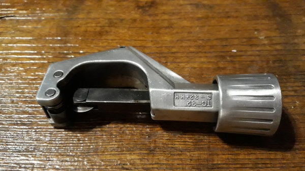 ขายคัดเตอร์ตัดท่อตรากุ้ง3-32MM.MADE IN JAPAN..มือสองสภาพสวย ขายคัดเตอร์ตัดท่อตรากุ้ง3-32MM.MADE IN JAPAN..มือสองสภาพสวย