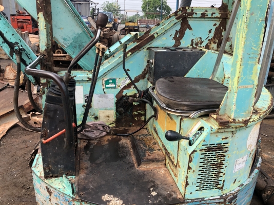 แมคโค YANMAR YB281X ขนาดเท่า PC30