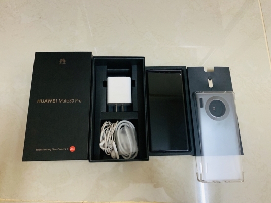 ขาย Huawei Mate 30 Pro สีเงิน อุปกรณ์แท้ครบยกกล่อง