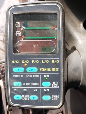 ขาย 950,000 รถแบคโฮล้อยาง KOMATSU pw 130-6 K เล่มทะเบียน พร้อมลายหัเจาะ ไฟฟ้าครบ เครื่องดี ปั้มแรง เ