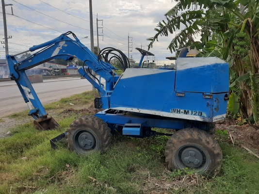 ขาย แบคโฮล้อยาง