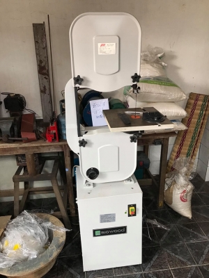 เลื่อยสายพาน