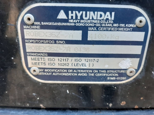 ขายรถแบคโฮ HYUNDAI 35Zสวยเดิมๆเอกสารทะเบียน ขายรถแบคโฮ HYUNDAI 35Zสวยเดิมๆเอกสารทะเบียน