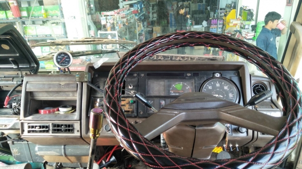 ขายหัวลาก fm221 เครื่อง K13c 7เกียร์เดินหน้า หัวหาง หางพนัส ทะเบียน ม.79ไว้ ตัวหัวติดGps เรียบร้อย แ