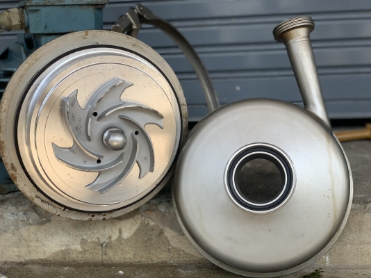 ขายปั๊มน้ำหัวสแตนเลส 316L APV(SPX Flow) model W+55/35 ขนาด 10HP. 380V แบบใบเปิด สภาพสวยใหม่มาก หมุนนิ่ม พร้อมใช้งาน ใช้ในงานผลิตอาหาร หรือเครื่องดื่มได้ดี เปิดล้างทำความสะอาดง่าย ขายปั๊มน้ำหัวสแตนเลส 316L APV(SPX Flow) model W+55/35 ขนาด 10HP. 380V แบบใบเปิด สภาพสวยใหม่มาก หมุนนิ่ม พร้อมใช้งาน ใช้ในงานผลิตอาหาร หรือเครื่องดื่มได้ดี เปิดล้างทำความสะอาดง่าย