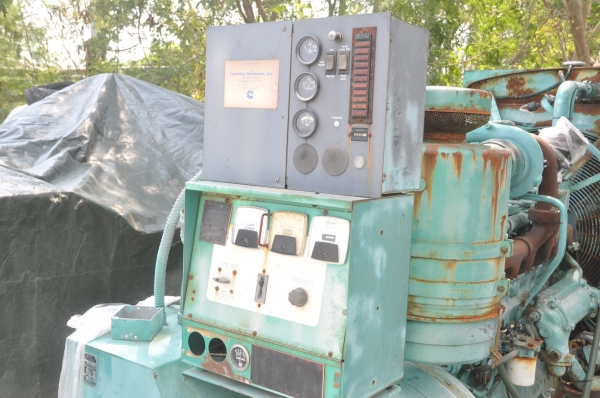 ขาย เครื่องปั่นไฟ generator Cumim Onan 250 kw