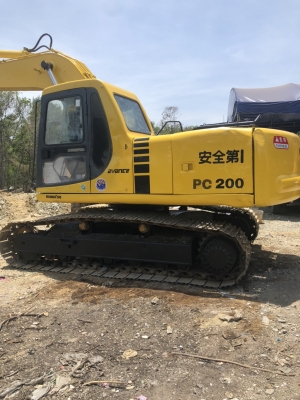 KOMATSU PC200-6 เครื่องดี ปั้มดีแรงเร็ว เอวแน่น แห้งดี เอกสารซื้อขายสภาพสวย