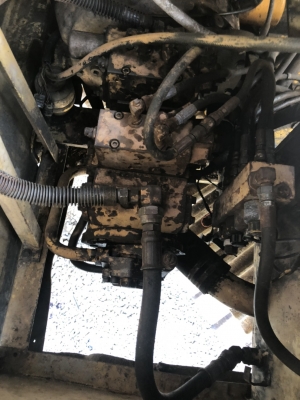 KOMATSU PC120-5 เครื่องปั้มดีมากแรงดี ช่วงล่างเต็มแห้งทั้งคัน แอร์เย็นไฟตัดจอกล่องยังอยู่ครบ เอกสารซื้อขาย