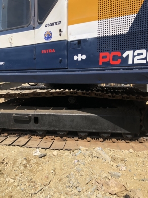 KOMATSU PC120-5 เครื่องปั้มดีมากแรงดี ช่วงล่างเต็มแห้งทั้งคัน แอร์เย็นไฟตัดจอกล่องยังอยู่ครบ เอกสารซื้อขาย