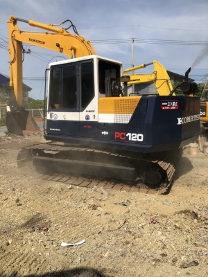 KOMATSU PC120-5 เครื่องปั้มดีมากแรงดี ช่วงล่างเต็มแห้งทั้งคัน แอร์เย็นไฟตัดจอกล่องยังอยู่ครบ เอกสารซื้อขาย
