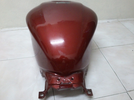 ขายเหมาแฟริ่งและถังน้ำมันมือสอง CBR250 I  ราคา 1,000 บาท