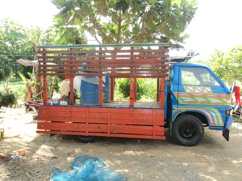 ขายรถผมเองรถบรรทุกสี่ล้อELF85HP ผมทำสีให้ใหม่และแต่งให้พร้อม ใช้ในกาลเกษรมีทะเบียนวิ่งทางใกลได้ครับ