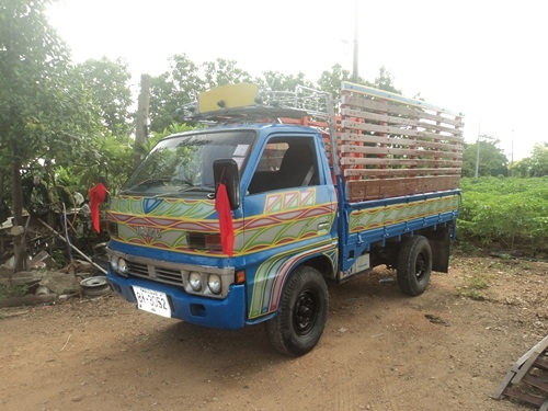 ขายรถผมเองรถบรรทุกสี่ล้อELF85HP ผมทำสีให้ใหม่และแต่งให้พร้อม ใช้ในกาลเกษรมีทะเบียนวิ่งทางใกลได้ครับ