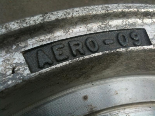 ขายหยดน้ำ 14 นิ้ว สภาพตามรูป ครับ