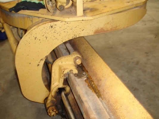 ถึงไทยแล้วครับ CAT 140H ปี 2003 Serial 2ZK08136 นำเข้าจากอเมริกา สวยมาก และไม่แพง