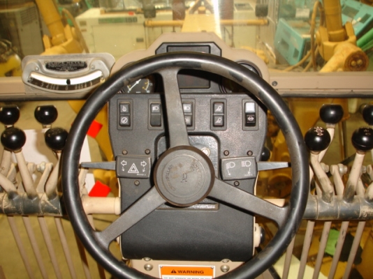 ถึงไทยแล้วครับ CAT 140H ปี 2003 Serial 2ZK08136 นำเข้าจากอเมริกา สวยมาก และไม่แพง