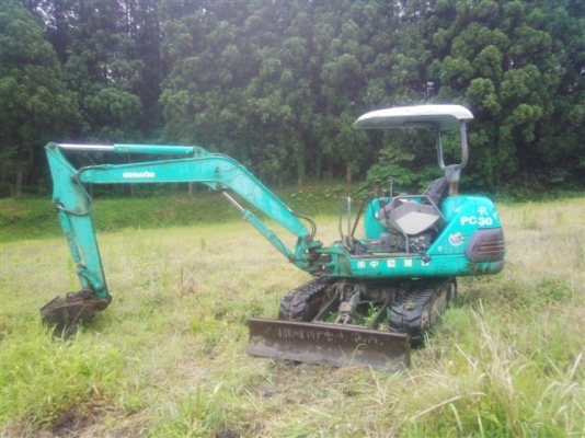 รอนำเข้าจากญี่ปุ่น รถขุดเล็ก KOMATSU PC30-7 สภาพพร้อมใช้งานค่ะ สนใจโทรติดต่อหรือสอบถามรายละเอียดได้ที่ 087-3310254 เจี๊ยบค่ะ
