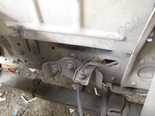 รถบรรทุก 6 ล้อ บรรทุกสิ่งปฎิกูล(รถประมูลจากเทศบาล มีชุดจดทะเบียนพร้อม)ถังเก็บ/แท้งค์เป็นเนื้อสเตนเลส อุปกรณ์ดูด-ส่งพร้อมทำงาน