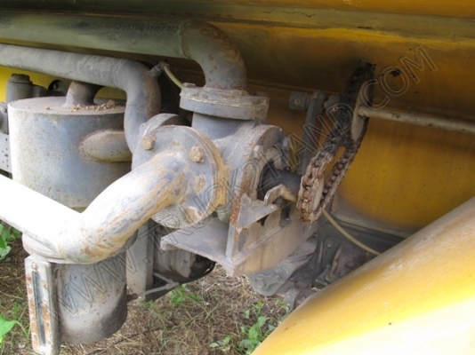 รถบรรทุก 6 ล้อ บรรทุกสิ่งปฎิกูล(รถประมูลจากเทศบาล มีชุดจดทะเบียนพร้อม)ถังเก็บ/แท้งค์เป็นเนื้อสเตนเลส อุปกรณ์ดูด-ส่งพร้อมทำงาน