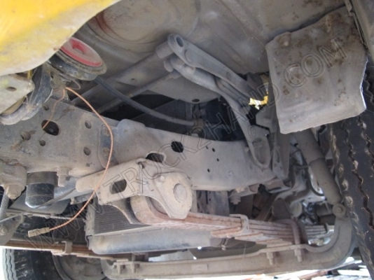 รถบรรทุก 6 ล้อ บรรทุกสิ่งปฎิกูล(รถประมูลจากเทศบาล มีชุดจดทะเบียนพร้อม)ถังเก็บ/แท้งค์เป็นเนื้อสเตนเลส อุปกรณ์ดูด-ส่งพร้อมทำงาน