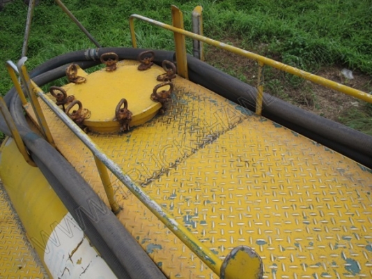 รถบรรทุก 6 ล้อ บรรทุกสิ่งปฎิกูล(รถประมูลจากเทศบาล มีชุดจดทะเบียนพร้อม)ถังเก็บ/แท้งค์เป็นเนื้อสเตนเลส อุปกรณ์ดูด-ส่งพร้อมทำงาน