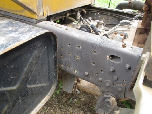 รถบรรทุก 6 ล้อ บรรทุกสิ่งปฎิกูล(รถประมูลจากเทศบาล มีชุดจดทะเบียนพร้อม)ถังเก็บ/แท้งค์เป็นเนื้อสเตนเลส อุปกรณ์ดูด-ส่งพร้อมทำงาน