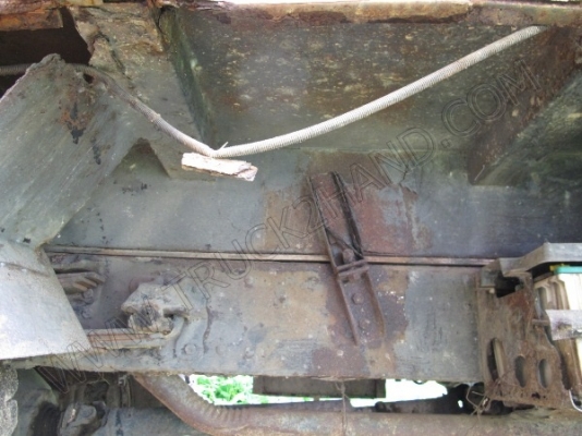 รถบรรทุก 6 ล้อ บรรทุกขยะ ยี่ห้ออีโน่ 165 แรงม้า มีเอกสารพร้อมโอน