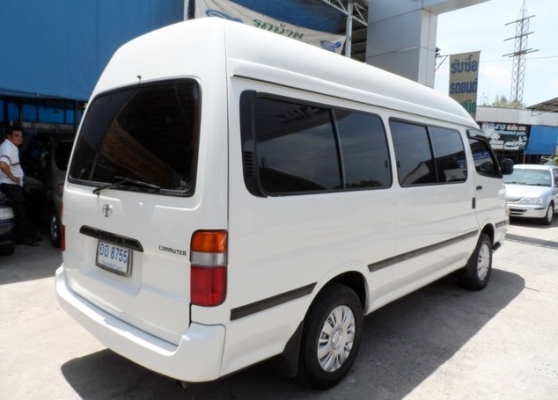 TOYOTA HIACE GL 3.0 MT ปี 04 ดาวน์ 28000 ไม่ต้องมีคนค้ำ