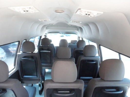 TOYOTA HIACE GL 3.0 MT ปี 04 ดาวน์ 28000 ไม่ต้องมีคนค้ำ