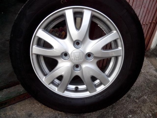 แม๊กซ์ Brio2013 แยกได้ 175 65 14 michelin XM2