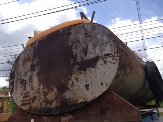 ขาย แท้งน้ำยาง 6000 ลิตร   สนใจติดต่อ 081 - 6079515