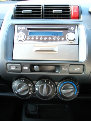 วิทยุ honda jazz ปี2005