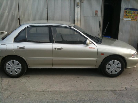 ขายครับ รถสวย น่าใช้ไม่เคยติดแก๊ส เดิม ดีครับ สภาพพร้อมใช้