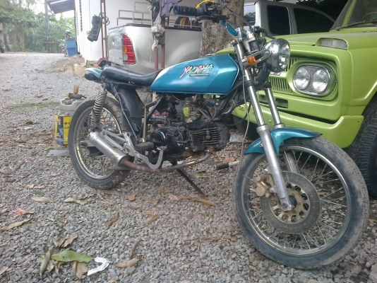 ขาย YAMAHA RXZ งานสร้างเครื่องเฟรช พร้อมใช้ พร้อมขี่ วิ่งทริบใกลๆหมดห่วง