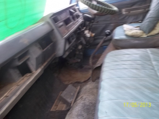 ขาย6ล้อกลางทะเบียนเอกสารพร้อมโอน