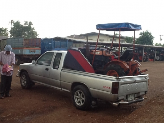 คูโบต้า B6100 4 WD 2 เพลา ยางใหม่ 4 เส้น เดิมๆงามๆ ราคาถูกๆครับ