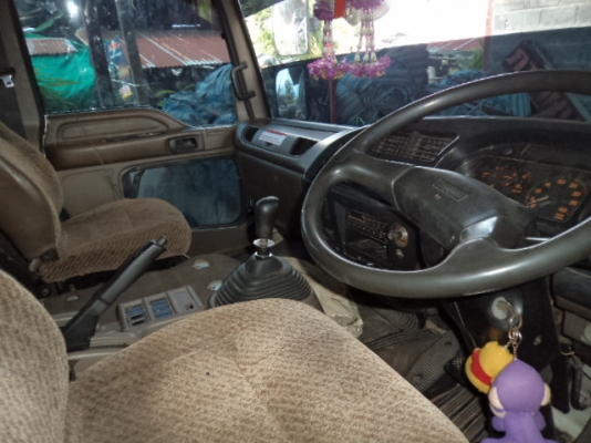 ขายรถ6ล้อเดก้าช่วงยาว7.20เครื่อง195แรงม้า สภาพสวยๆพร้อมใช้งานคับ