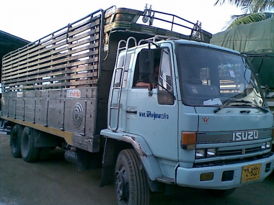 ขาย 10 ล้อเอีซูซุร๊อคกี้นางฟ้า 195แรง FVM32PR ขาย 10 ล้อเอีซูซุร๊อคกี้นางฟ้า 195แรง FVM32PR