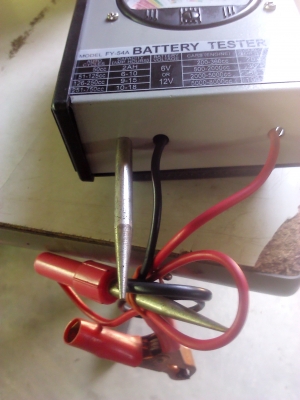 เครื่องวัดและทดสอบแบตเตอรี่วัดได้ทั้งการเก็บประจุไฟและการเสื่อมของเซล  แรงดันที่วัด6-12 V.