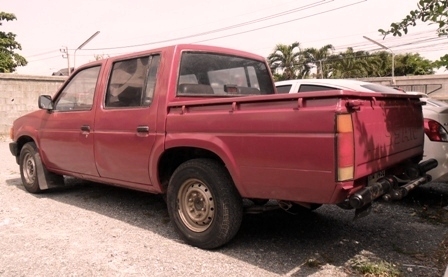 ขายรถปิคอัพ นิสสันบิ๊กเอ็ม 4 ประตู (Big M)เกียร์ธรรมดา+ เครื่องดีเซล2500(TD25)ปี94 สีเลือดหมู แซสซีสวยๆ+กระบะไม่ผุ+เครื่องแน่น+เกียร์ดี+เฟืองท้ายดี+แอร์เย็น