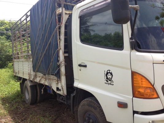 รถฮีโน่ 6 ล้อ รั้ว FC4J 150 แรงม้า ปี 49 วิ่ง 2xx,xxx กม. สนใจติดต่อ 081 - 6079515 รถฮีโน่ 6 ล้อ รั้ว FC4J 150 แรงม้า ปี 49 วิ่ง 2xx,xxx กม. สนใจติดต่อ 081 - 6079515